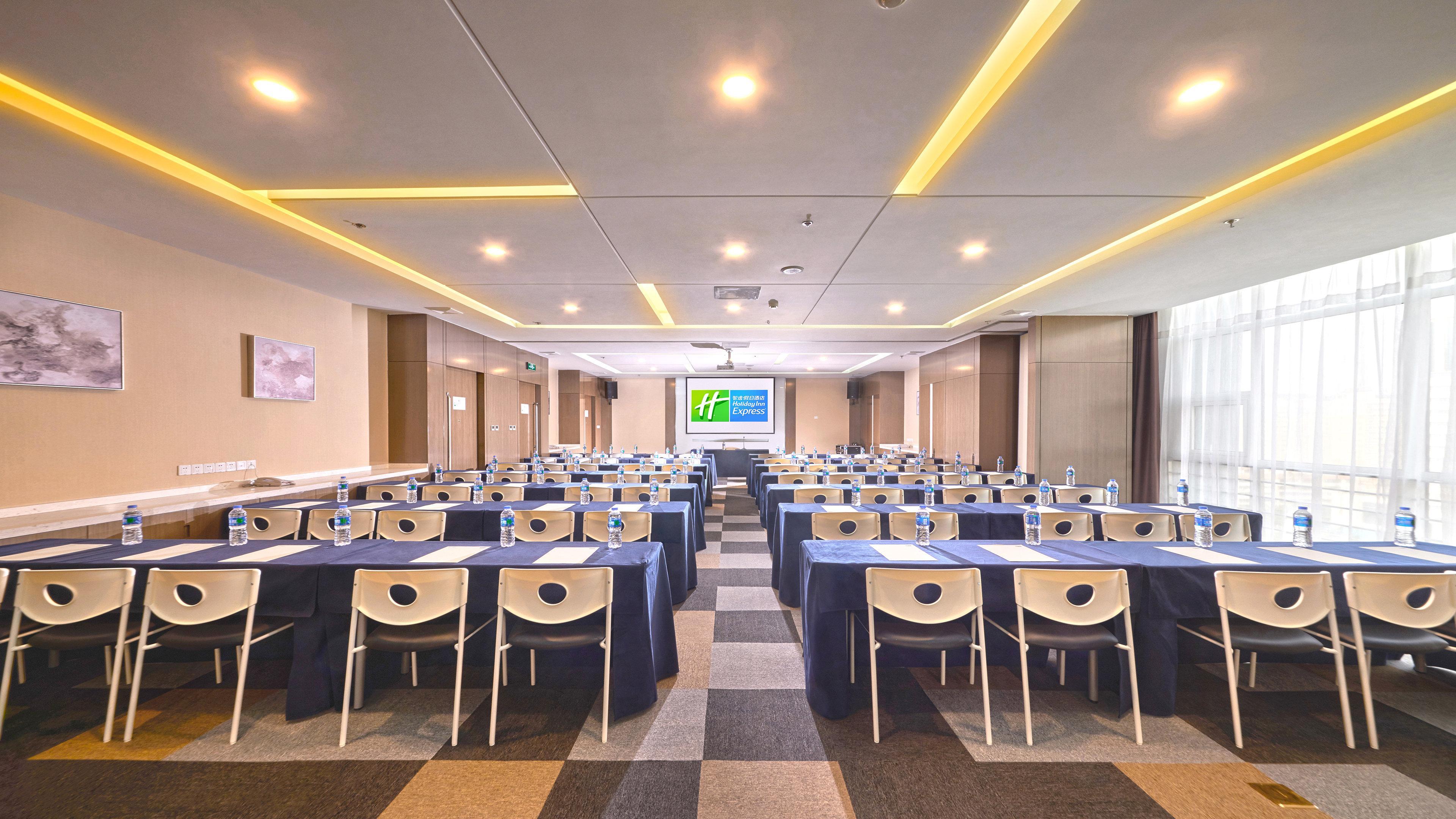 Holiday Inn Express Baoji City Centre By Ihg Экстерьер фото